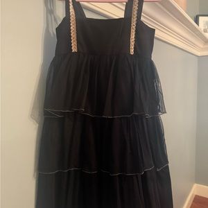 Size 8 well dressed wolf.  VGUC. Worn once